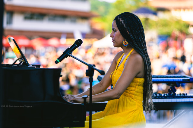 Estefanía Núñez & Arman Wali
